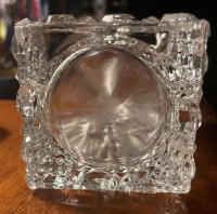 Glass Thumb